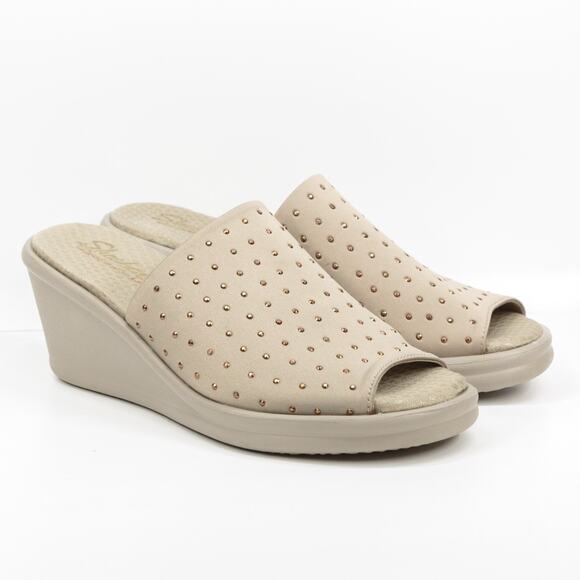 SKECHERS Cali Rumbler Studded Wedge Slide Sandals Memory Foam Taupe Womens 8.5 - Picture 1 of 8